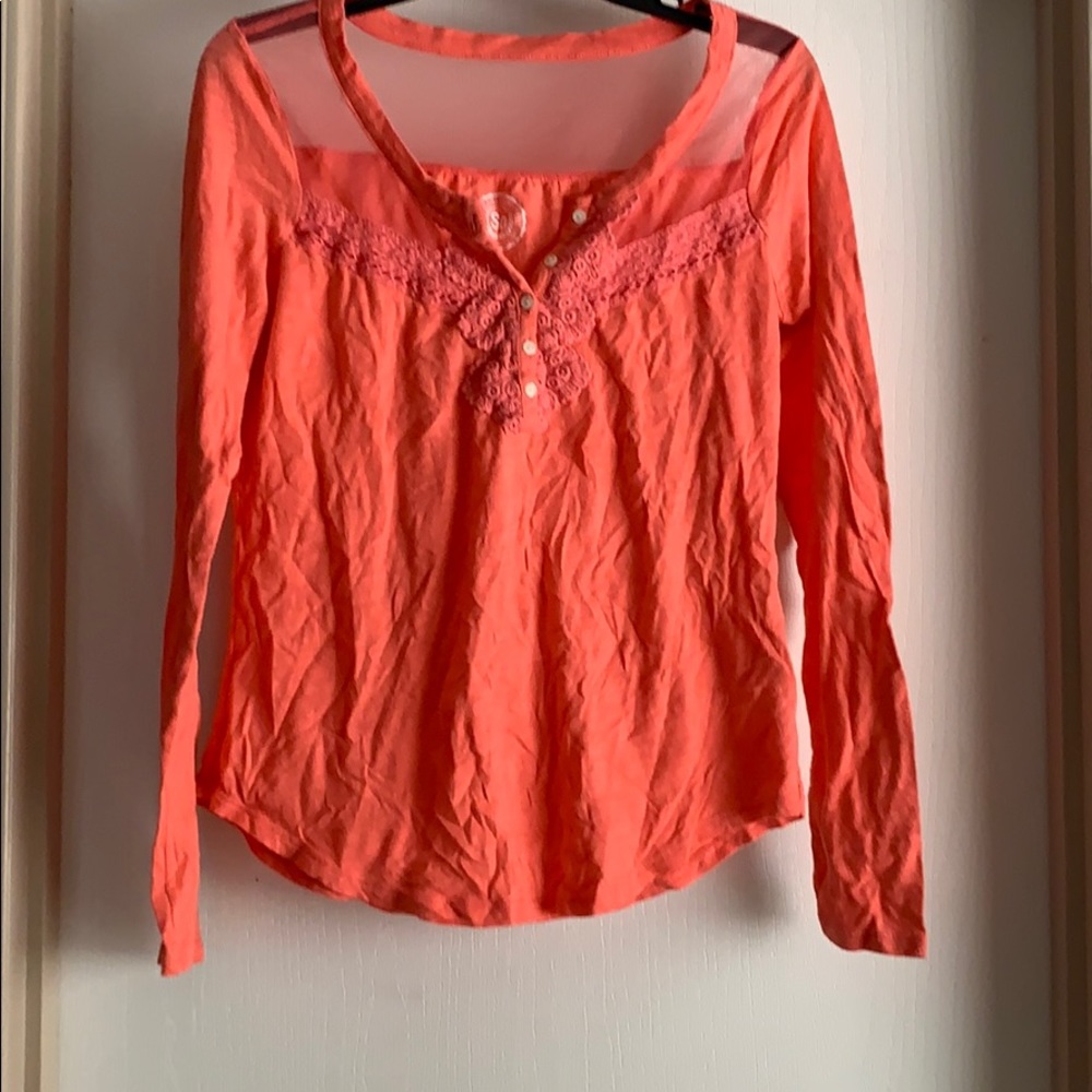 Long sleeve top